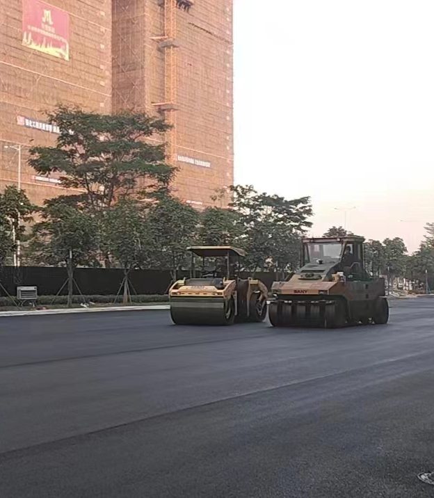 工业园厂区沥青路面施工