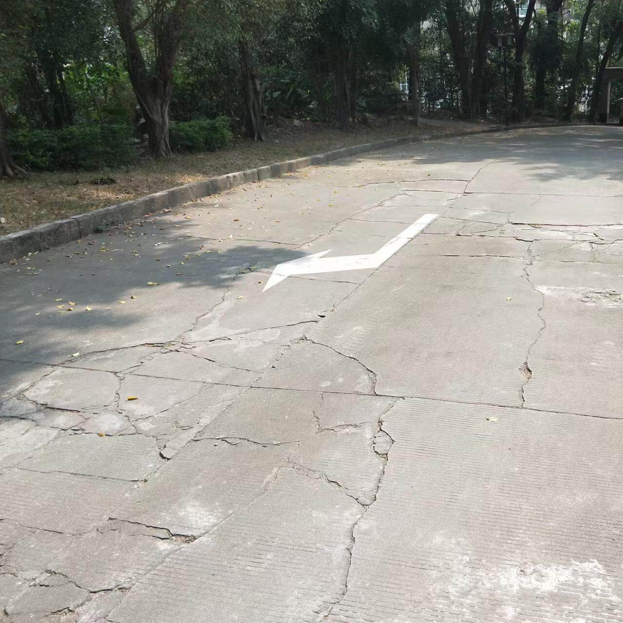 楼盘小区沥青路面施工和改造提升重要性